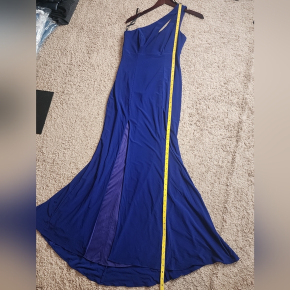 🔴SEPT SALE! NEW! XSCAPE ONE SHOULDER GOWN SZ 4 - Picture 8 of 11